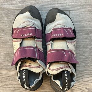 Scarpa Reflex V climbing shoes size women 7 1/3 men 6 1/3